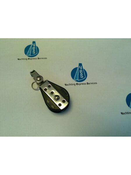 POULIE SIMPLE AVEC MANILLE ET EMERILLON 28MM